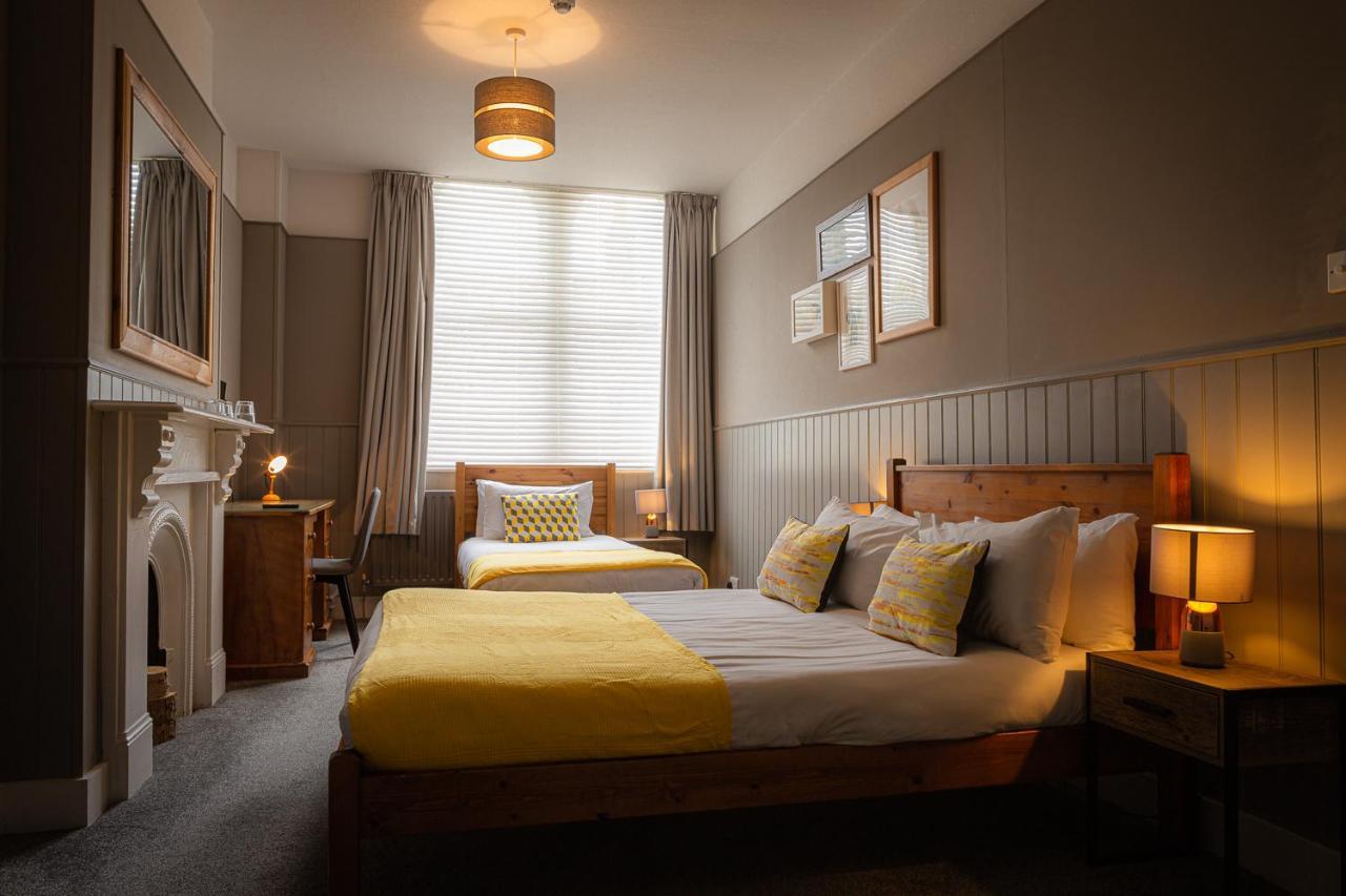 Bed and Breakfast The Kings Head Wye Esterno foto