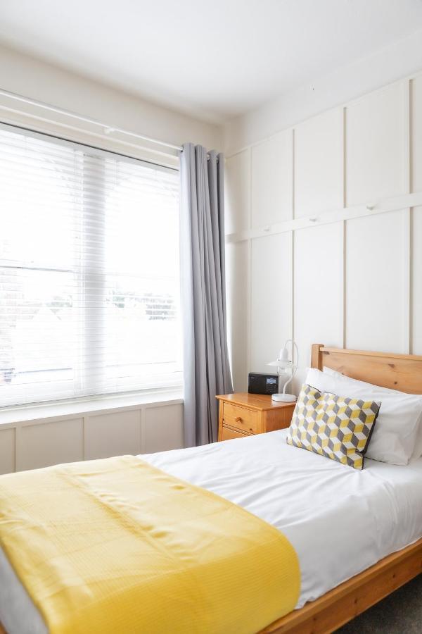 Bed and Breakfast The Kings Head Wye Esterno foto