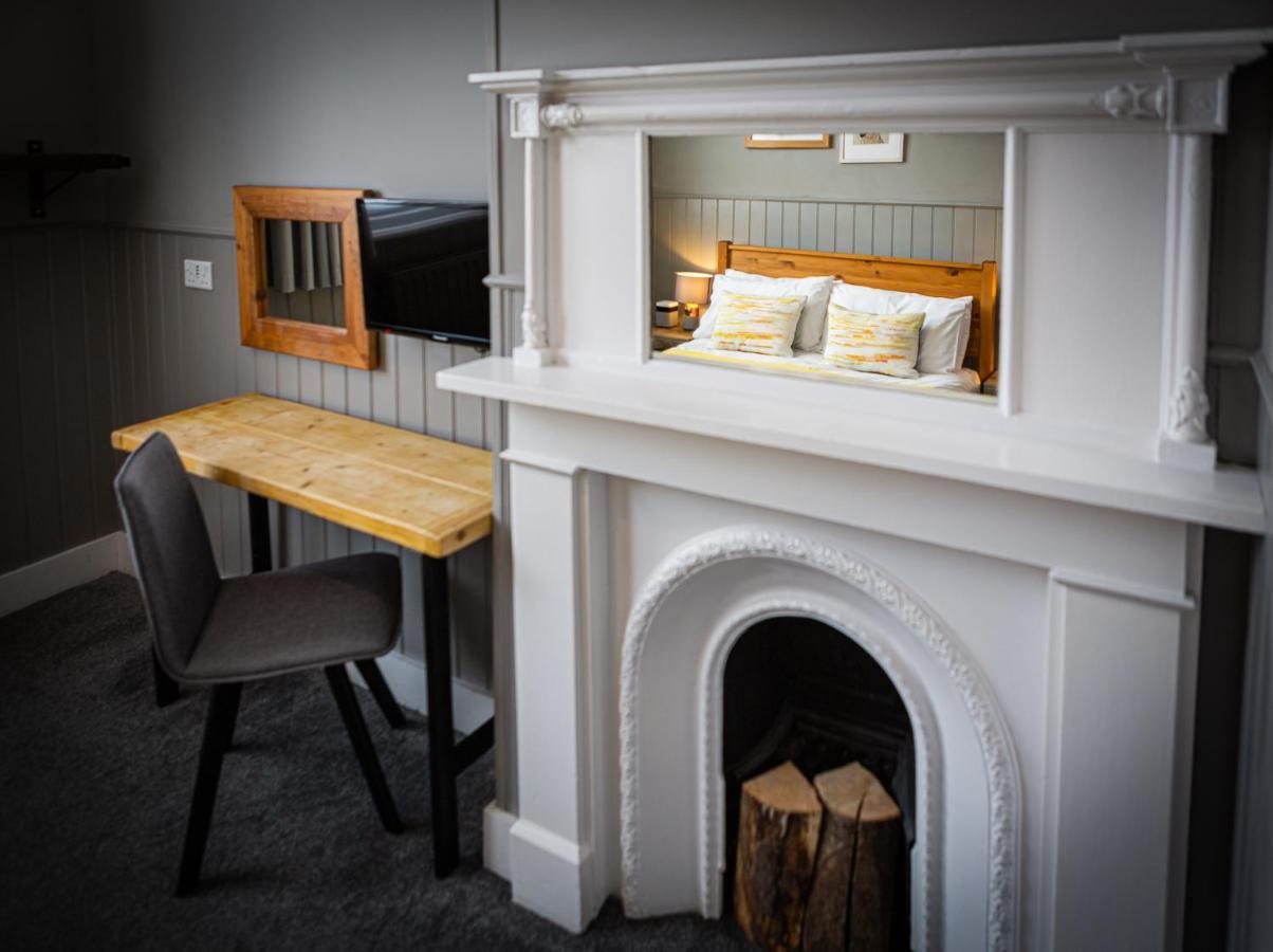 Bed and Breakfast The Kings Head Wye Esterno foto