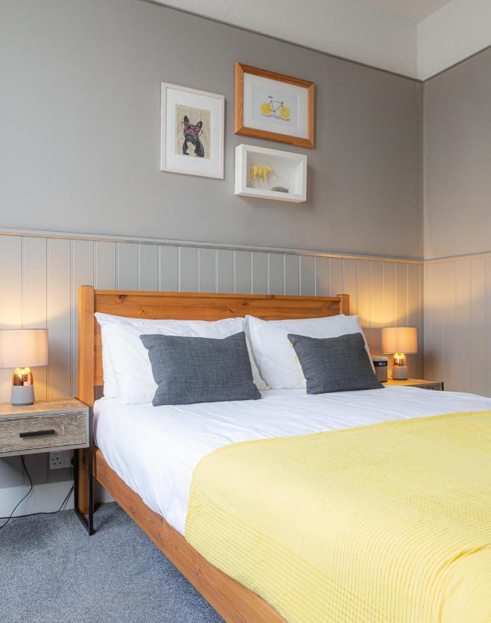 Bed and Breakfast The Kings Head Wye Esterno foto