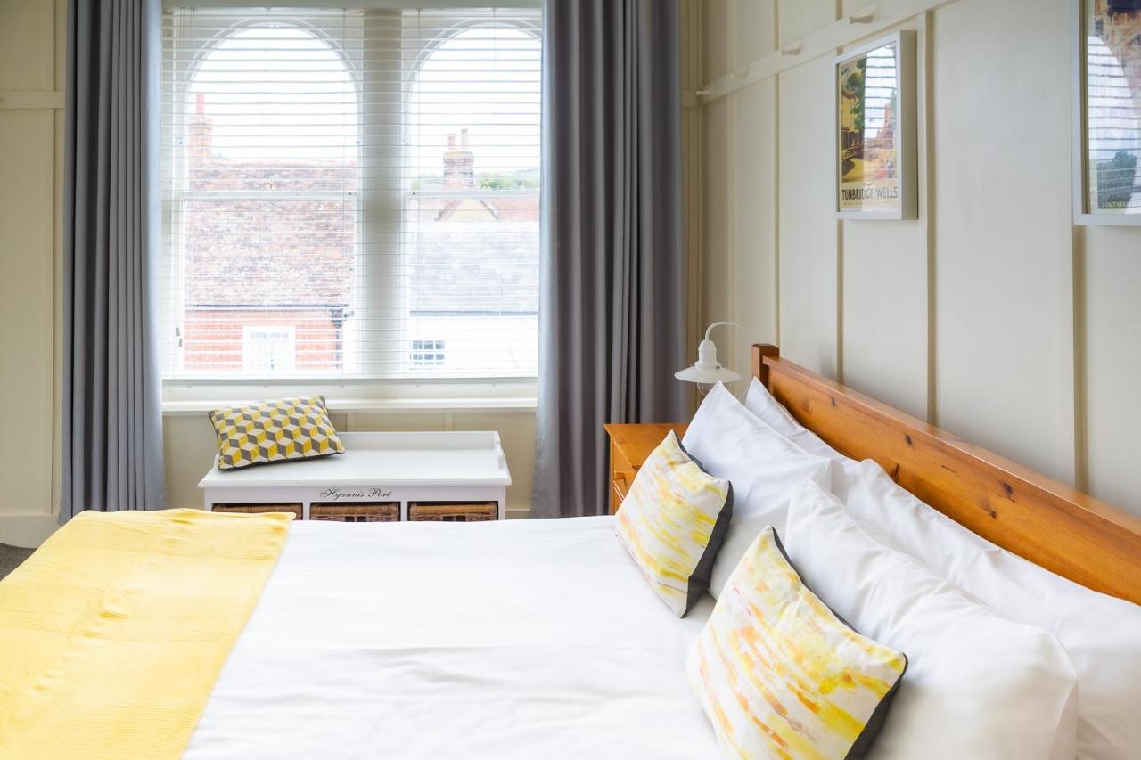 Bed and Breakfast The Kings Head Wye Esterno foto