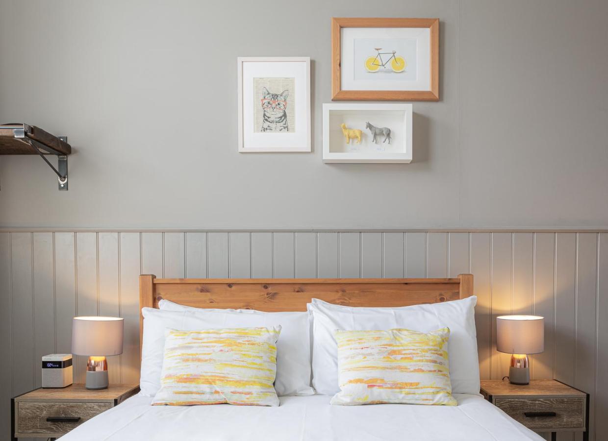 Bed and Breakfast The Kings Head Wye Esterno foto