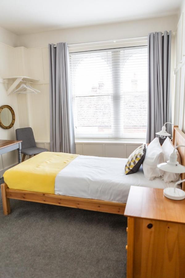 Bed and Breakfast The Kings Head Wye Esterno foto