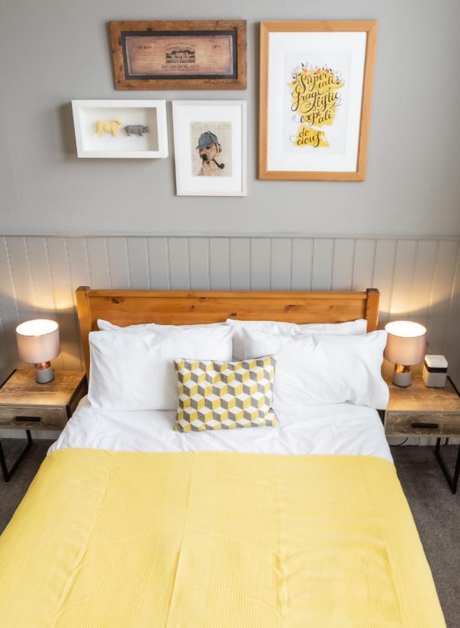 Bed and Breakfast The Kings Head Wye Esterno foto